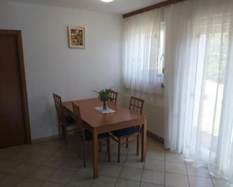 Apartments Petrin - Tolmin - Essbereich