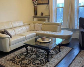 Spacious and elegant apartment, close to downtown - Guelph - Sala de estar