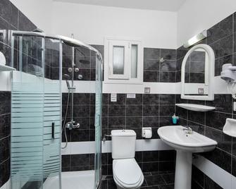 Villa Paradiso in Agnos - Astrakeri - Baño