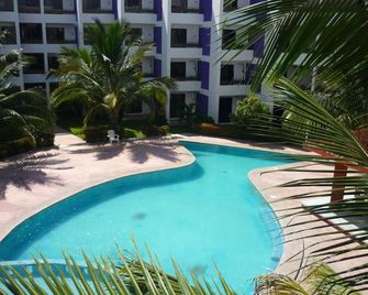 Hotel Debliz - Campeche - Pool