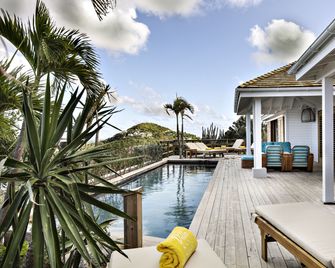 ج ب سا سان بارث - Gustavia