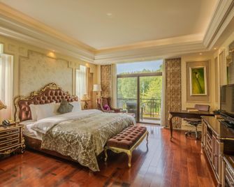 Huizhou Lakefacing Resort Co.Ltd - Huizhou - Bedroom