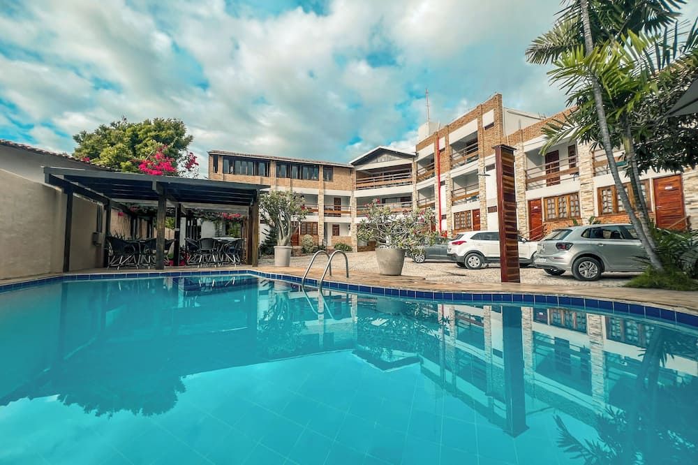 فاليزيا برايا هوتل - كانوا كويبرادا - حوض السباحة