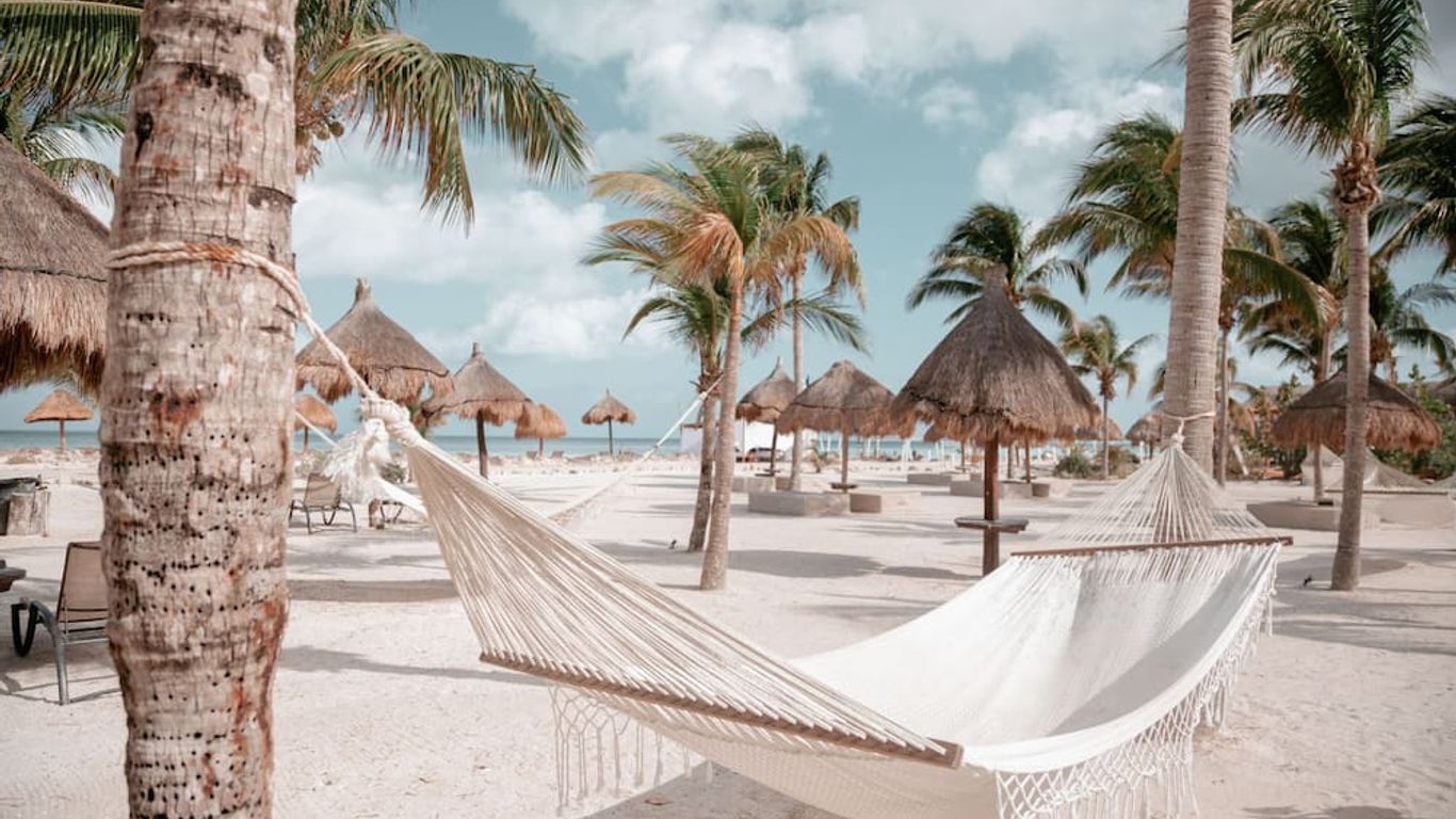 بلو هولبوكس بيتش فرونت