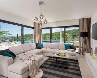 Villa Elegance - Sinj - Living room