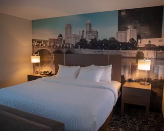 Clarion Pointe Indianapolis Airport - Plainfield - Schlafzimmer