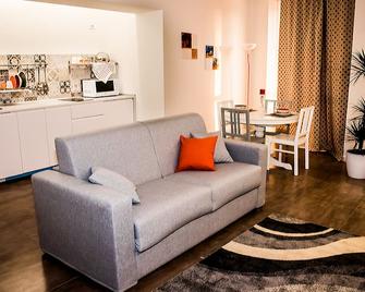 Archinuè Suite & Apartments - Syrakuzy - Pokój dzienny