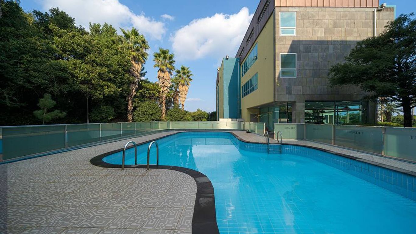 Fromh T Resort Jeju Seongsan