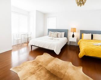 luxurious Private Master bedroom - Markham - Bedroom