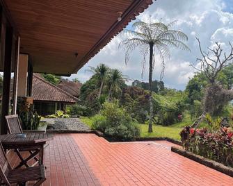 The Buyan Villas Resort - Sukasada