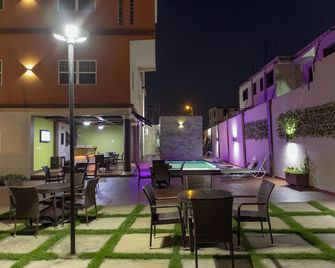 佛萊德瑞克旅館 - 庫馬西 - 天井