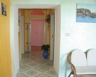B&B Borgo Marinaro - Pozzuoli - Pasillo