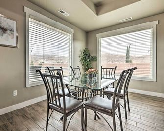 Modern Vacation Rental Near Zion National Park! - La Verkin - Dining room