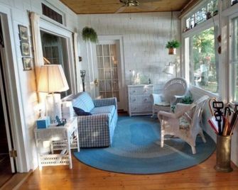 Glentworth On Lake George - Best views on the lake! - Hague - Sala de estar