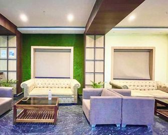 Hotel Janaki Pride - Puri - Sala de estar