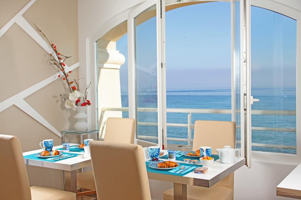 Hotel Beau Rivage thumbnail 2