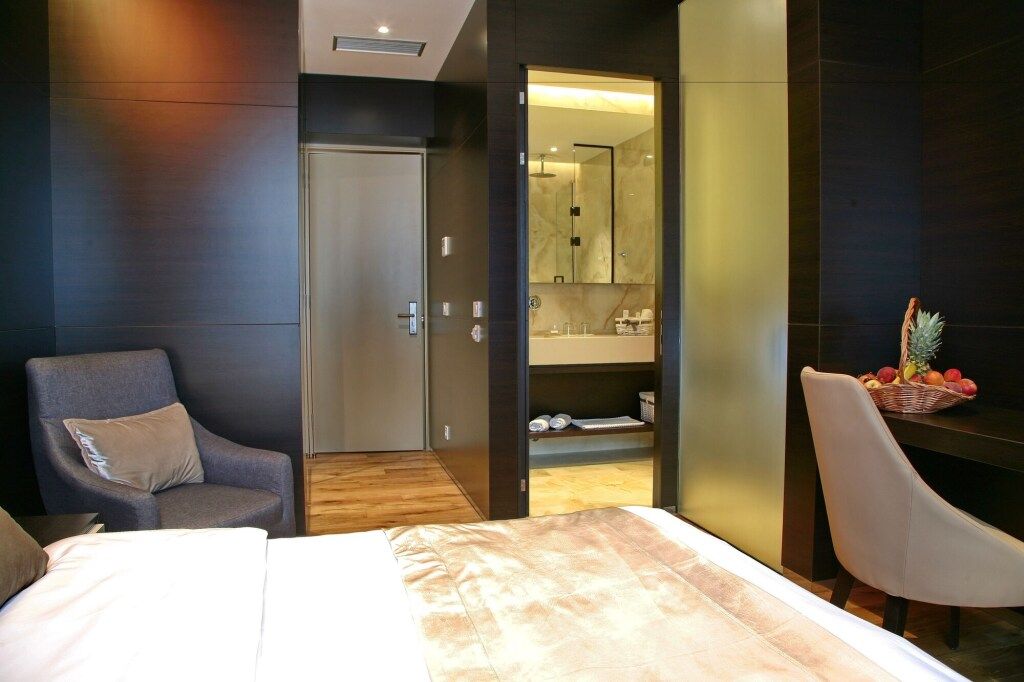 ماكاني لاكشري سويتس