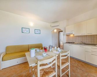 Residenza Le Farfalle - Tergu