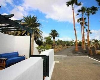 Sa Calma Beach House - Costa Teguise - Patio