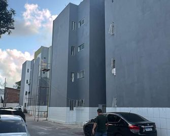 Apartment in Piedade 5 minutes from the beach, complete for up to 4 people - Recife - Building