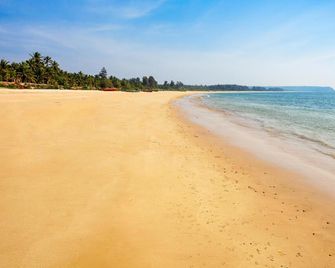 Hotel Panchsheel - Margao - Beach