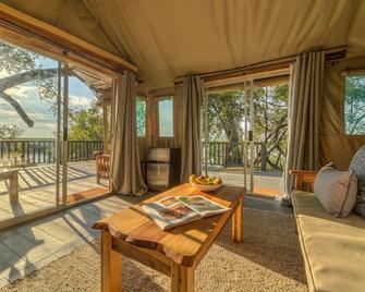 Xaro Lodge - Shakawe - Living room