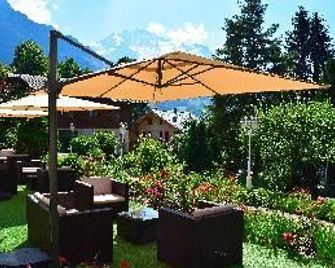 Hotel Wengener Hof - Lauterbrunnen - Patio