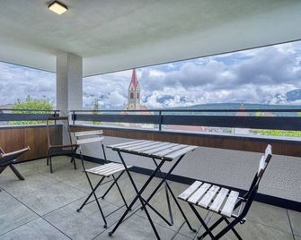Apartment with a view of the surrounding mountains - Pfalzen - Balkon