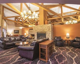 La Quinta Inn & Suites by Wyndham Silverthorne - Summit Co - Silverthorne - Lobby