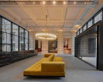 Kozmo Hotel Suites & Spa - Small Luxury Hotels of the World - Budapest - Lobby