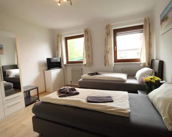 Zur Auszeit - Traunreut - Habitación