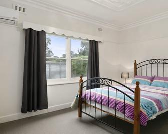 Vintage Sunrise - Inverloch - Bedroom