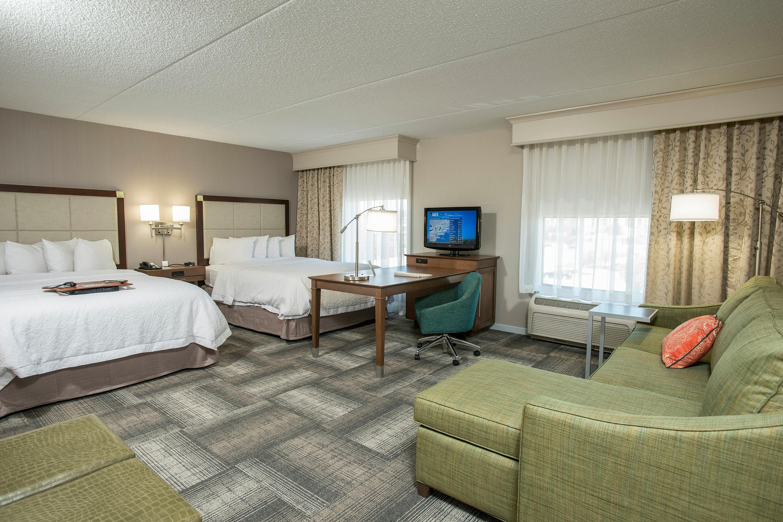 Hampton Inn & Suites Cincinnati-Union Centre - West Chester - Makuuhuone