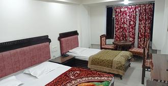 Hotel Swagat - 查謨 - 臥室
