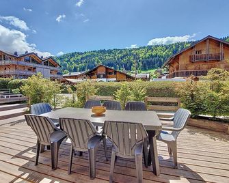 Deux Appartements Combinables - Proche Remontee Mecaniques - Morzine- 12 Personnes- Etoile 1&2 - Morzine - Patio