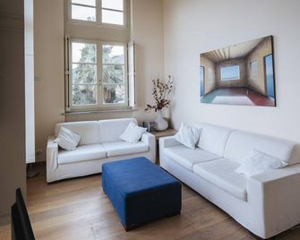 Virgilio 2 - Villa Bice - Alassio - Pokój dzienny