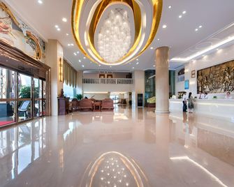 Vienna International Hotel Guangdong Jieyang Jieyang Tower - Jieyang - Lobby