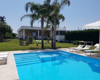 Villa Dalesco - Leverano - Piscina