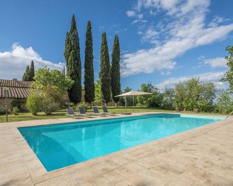 Cottage Monti Pet Friendly With Shared Pool - Casole d'Elsa - Piscina