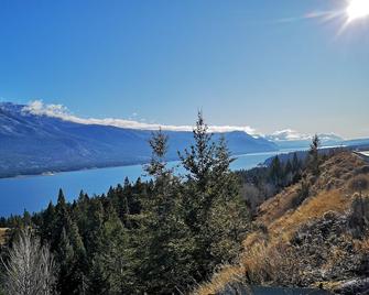 2 Bedroom Private Home, Near Fairmont & Lussier Hotsprings, Columbia Lake, Whiteswan Park - Canal Flats