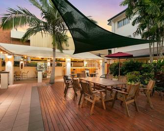 Cairns Queens Court - קיירנס - פטיו