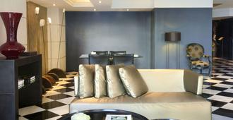 Gran Derby Suite Hotel - Barcelona - Living room