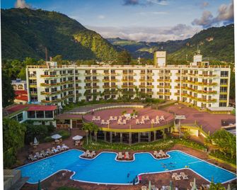 Porta Hotel del Lago - פניאכל - בניין