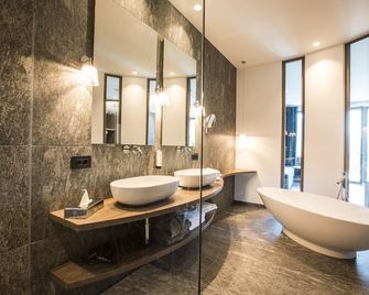 Hotel Bad Fallenbach - San Leonardo in Passiria - Banheiro