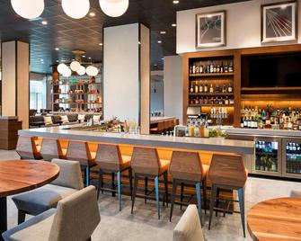 ذا ويستين جاكسون - جاكسون - بار