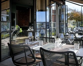 Hotel Hogerhuys - adults only - נורדוויק - פטיו