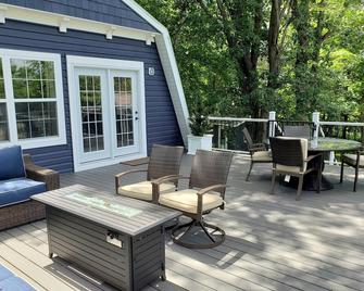 Ultra Private Lake Home on Sandy Beach! - Walker - Patio