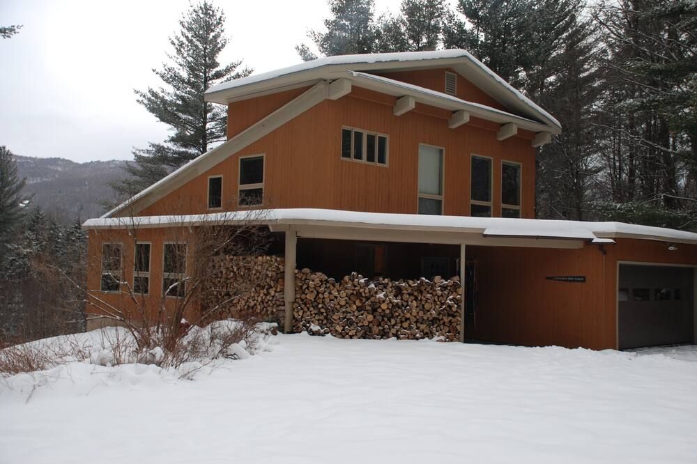 Crossett Hill Lodge - واتربوري (فيرمونت) - مبنى