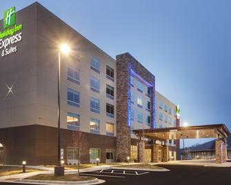 Holiday Inn Express & Suites Hudson I-94 - Hudson - Building