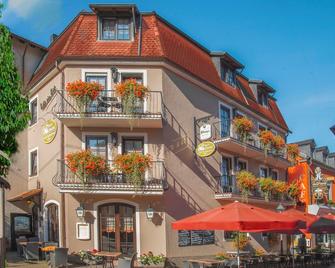 Hotel Restaurant Zum Schwan - Mettlach - Gebäude